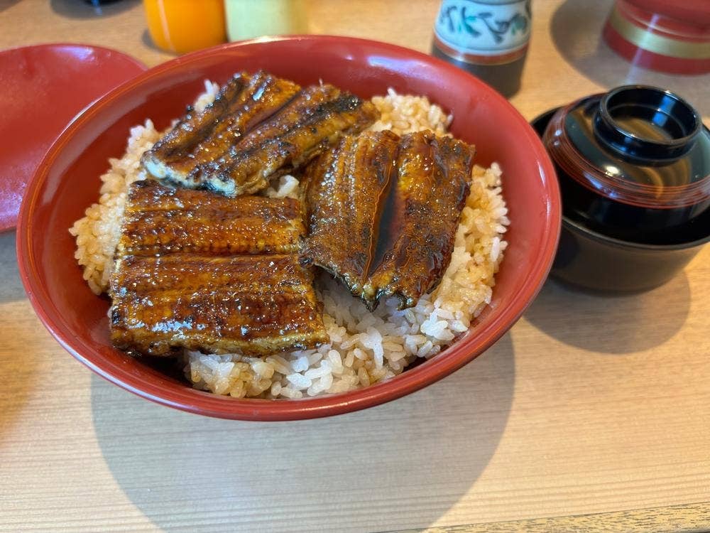 うなぎ料亭とくなが中の瀬本店