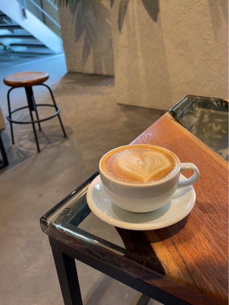 Esquisse Coffee by haydEn