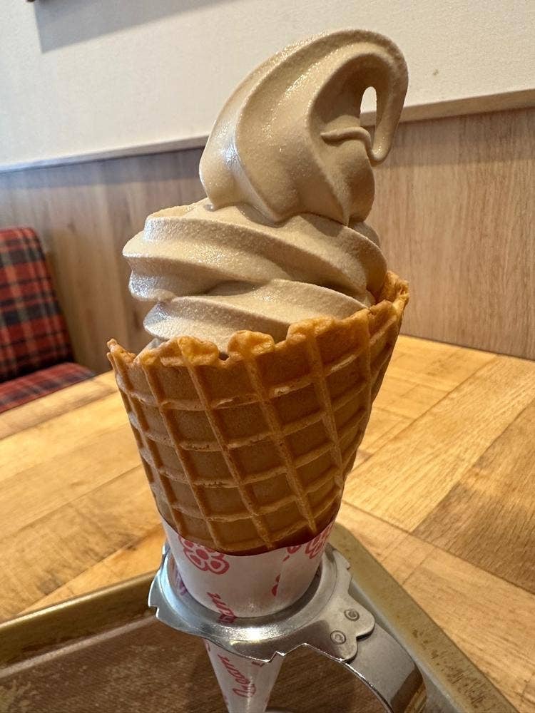 カフェ ファディ 御笠川店
