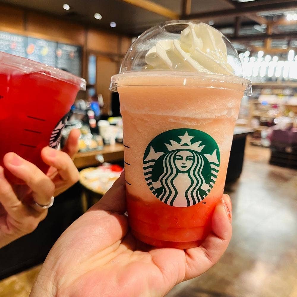 スターバックス コーヒー 草叢BOOKS各務原店