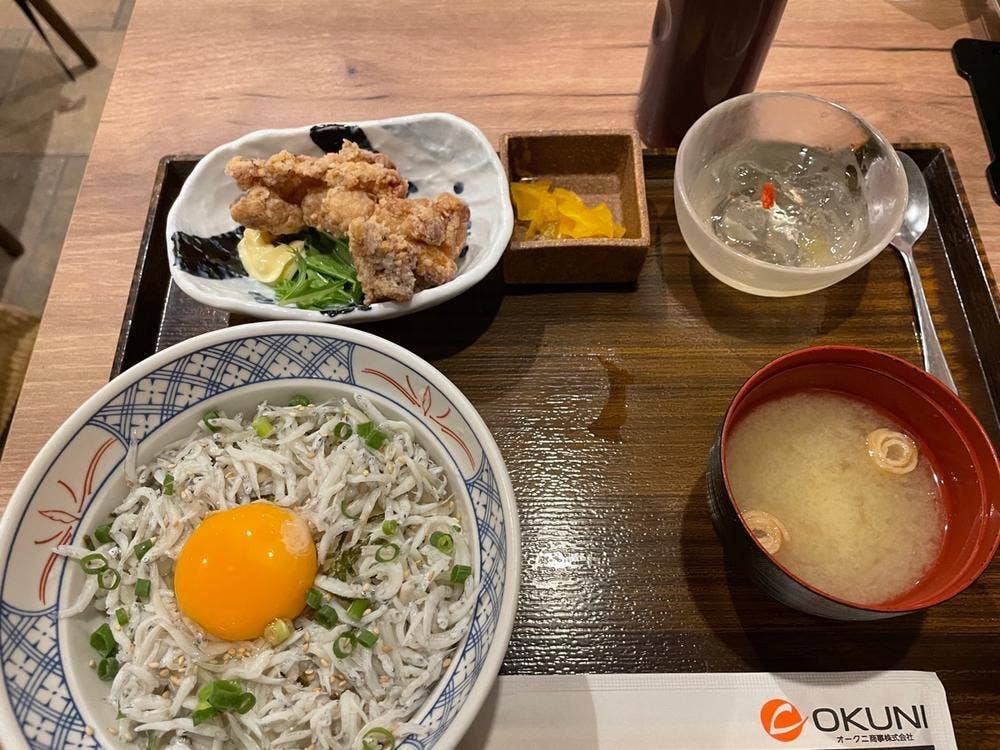 朝どれ鮮魚 魚の屋 霞が関ビルディング店