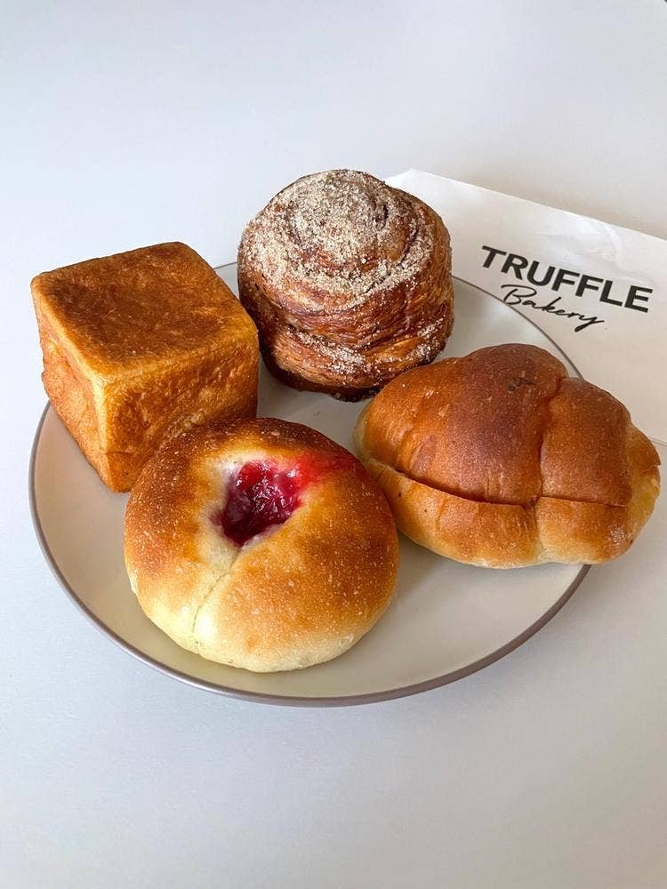 TRUFFLE mini JR横浜中央北改札内店