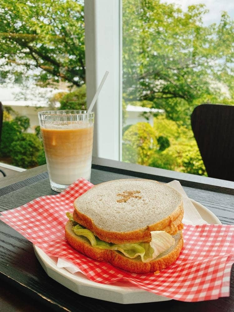 カフェ・キキ