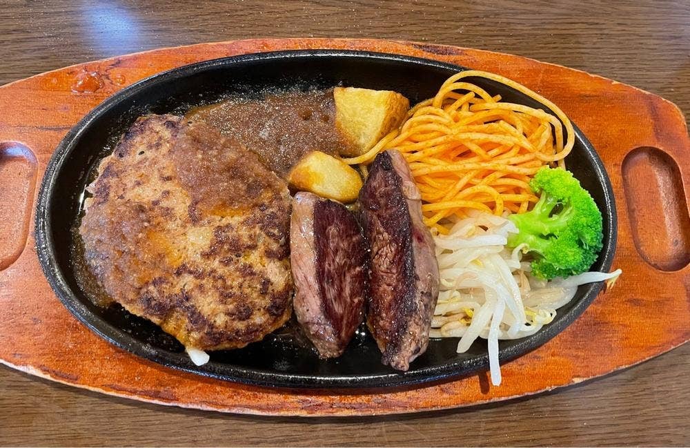 ステーキ。山