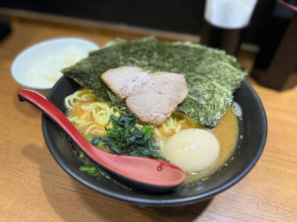 麺家 黒