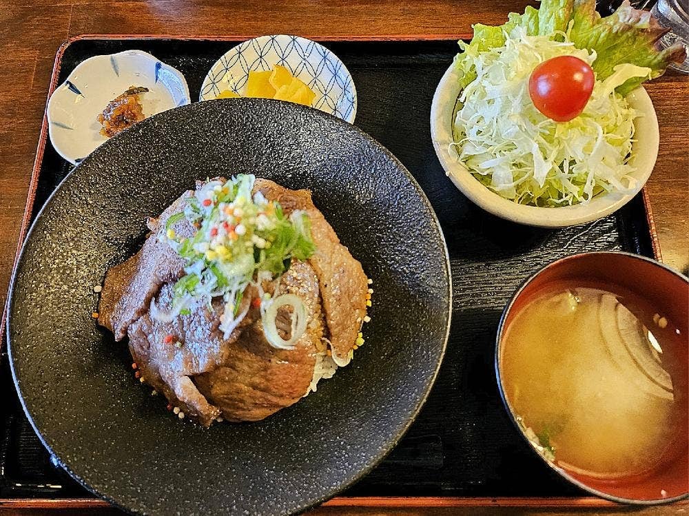 ともえまる食堂