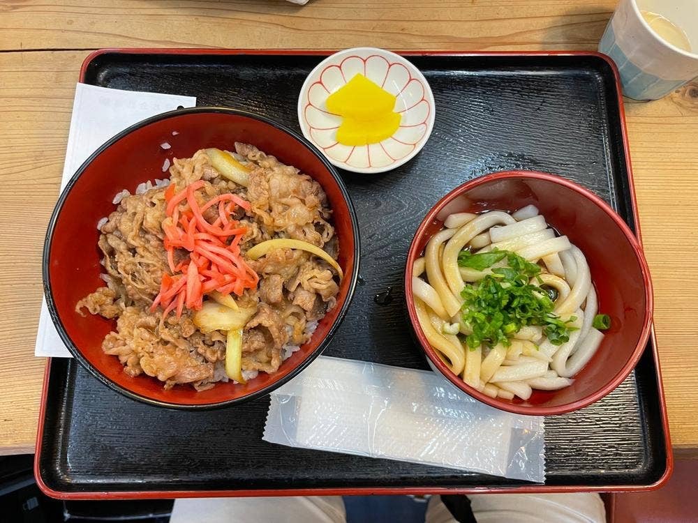 丼どん亭