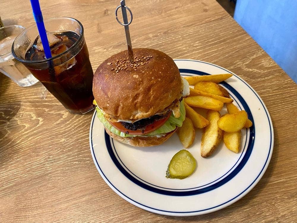 LAID BACK BURGER