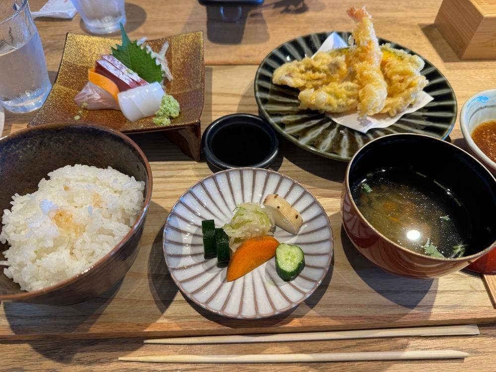 島のごちそうカフェ ゆゑゆゑ