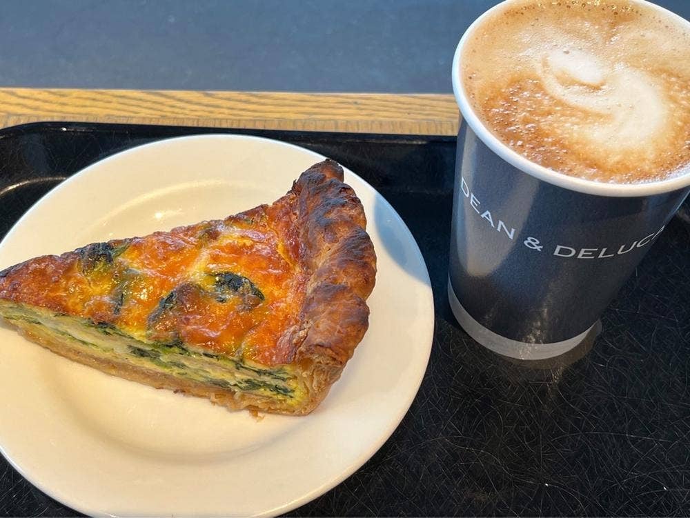 DEAN & DELUCA ベーカリーカフェ 名城公園