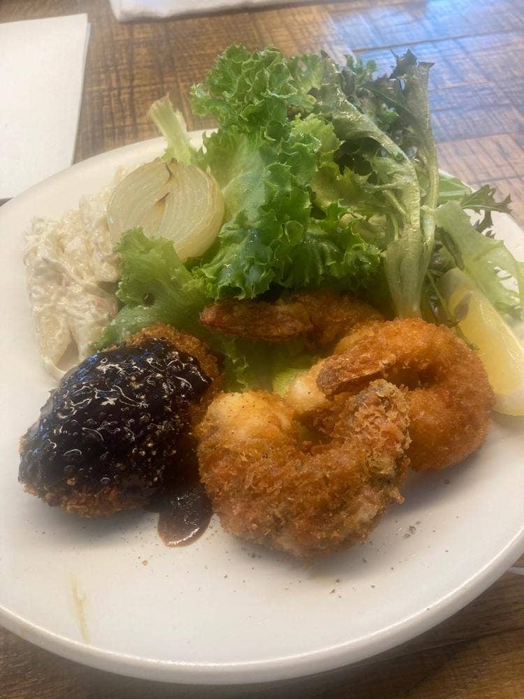 BAKERY & BAR FRENCH BAGUETTE CAFE