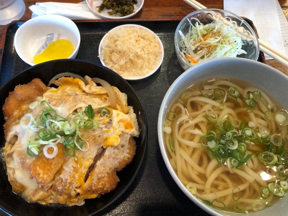 みの屋うどん本店