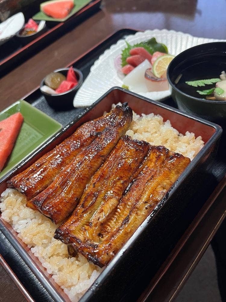 玉城 うなやす
