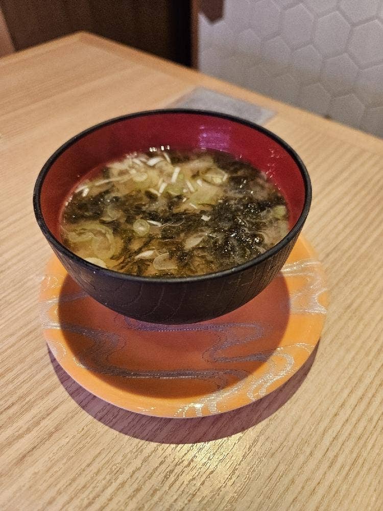 回転すし屋 HiBaRi 新宿店
