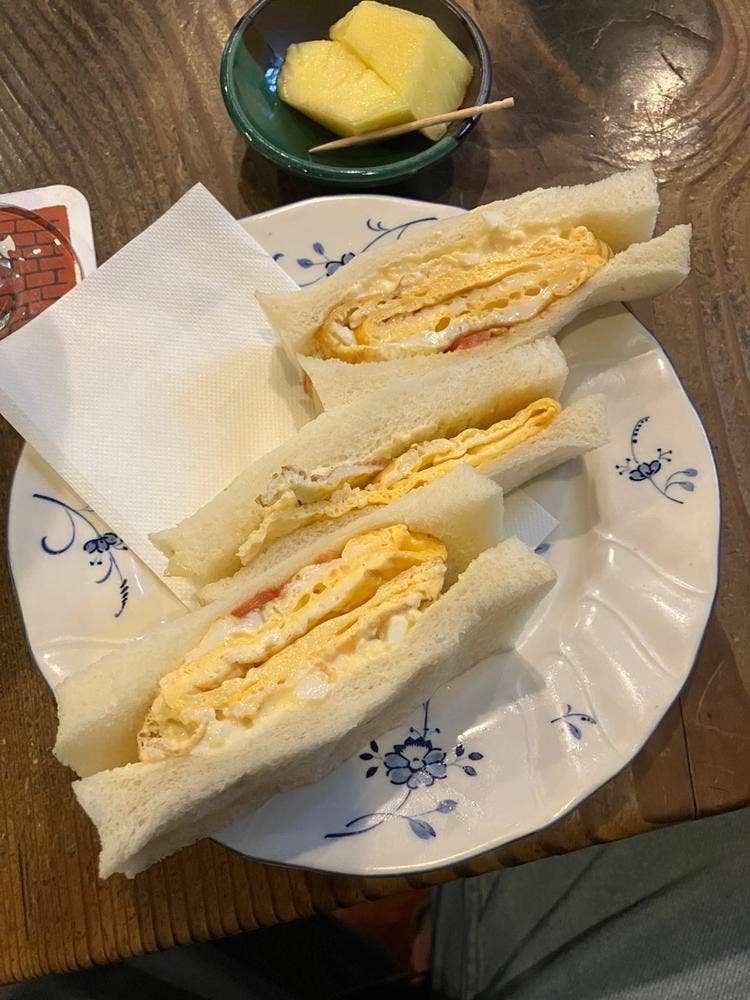 カフェ・バール こうべっこ