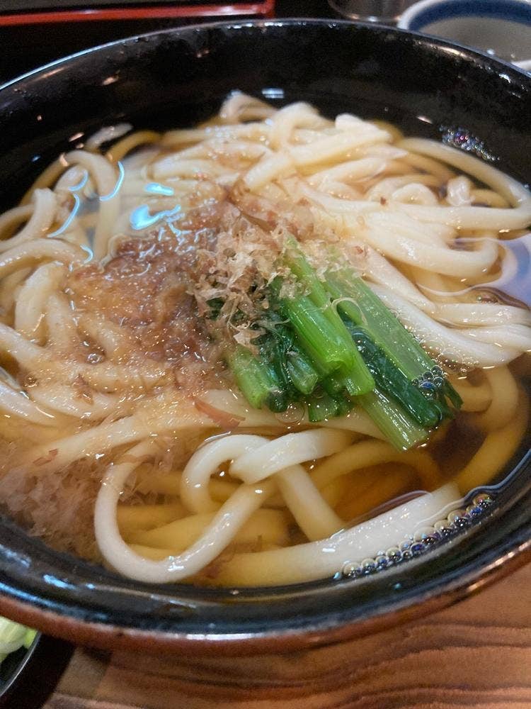 あじ川 うどん店