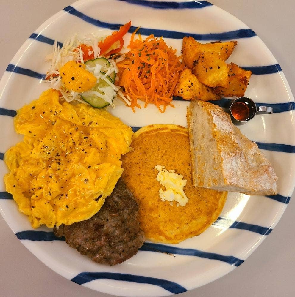 EENY breakfast & shop