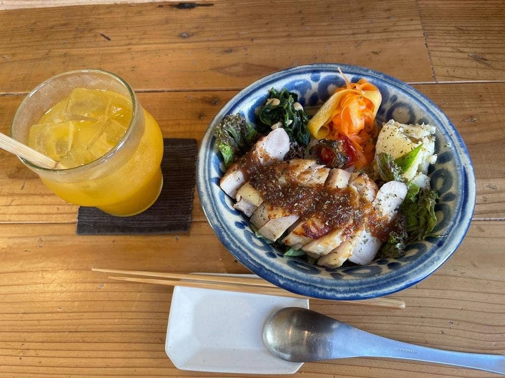 あかじまのカフェとごはん guu guu