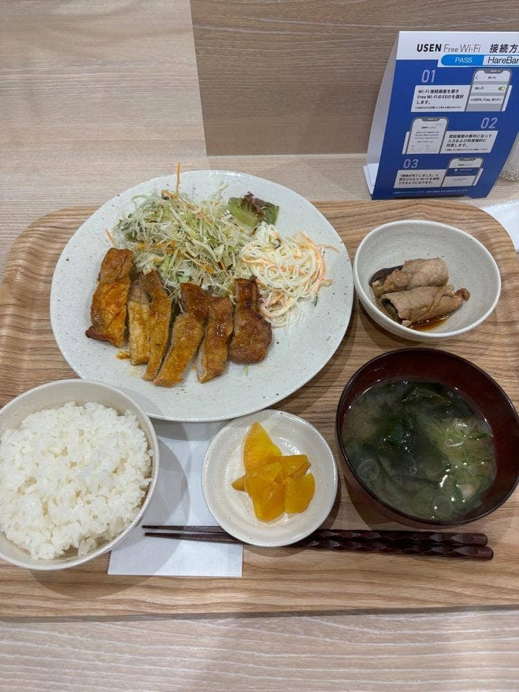 食堂 晴々