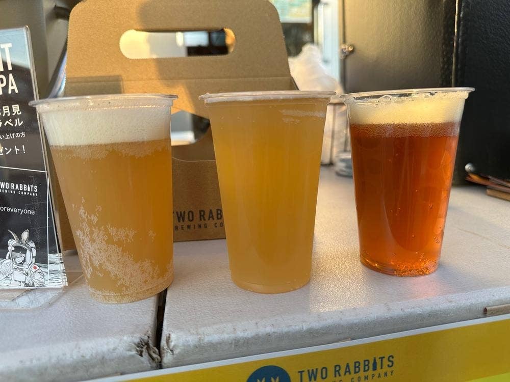 TWO RABBITS BREWINGCOMPANY タップルーム