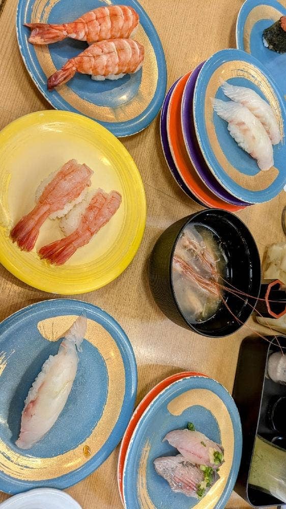 すしやまるいし 両津店