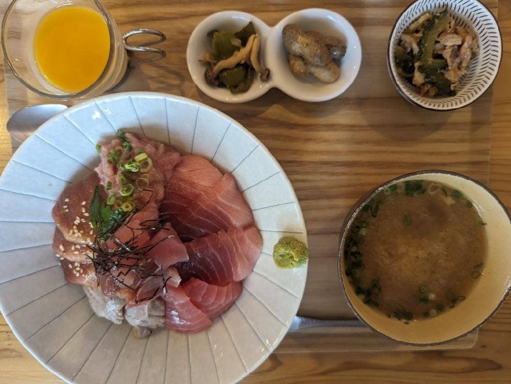 沼津さかな食堂 マグロキック