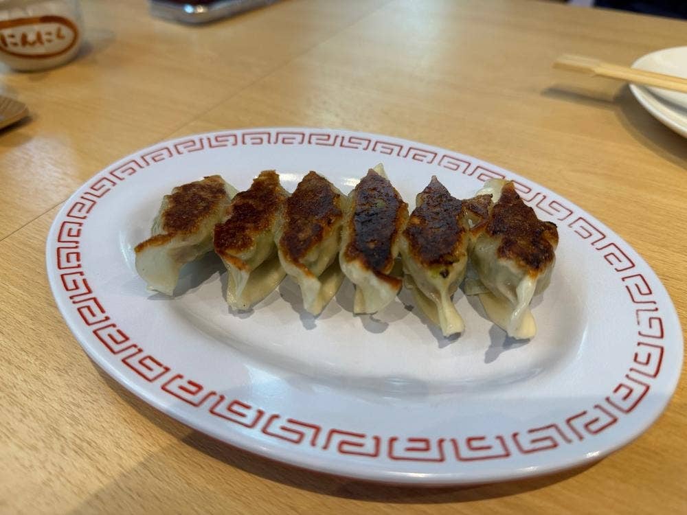 餃子専門店 よつば