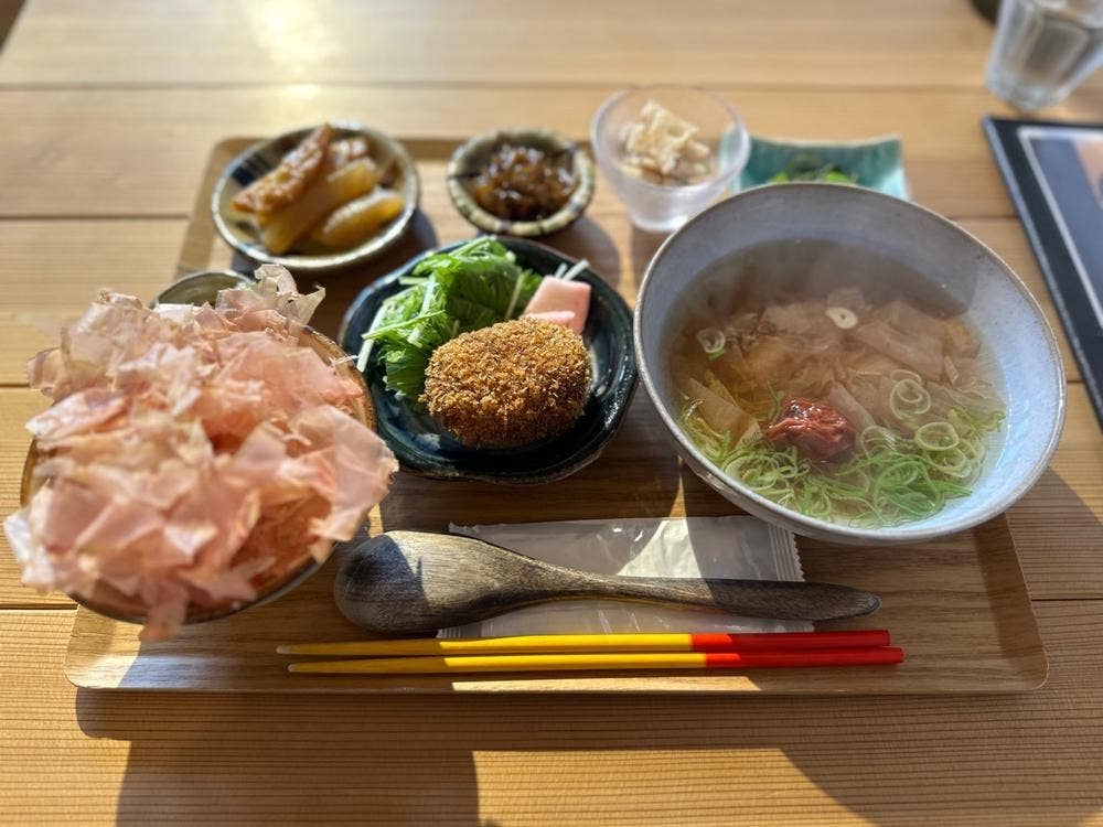 出汁専門店 お出汁や かちゅー湯