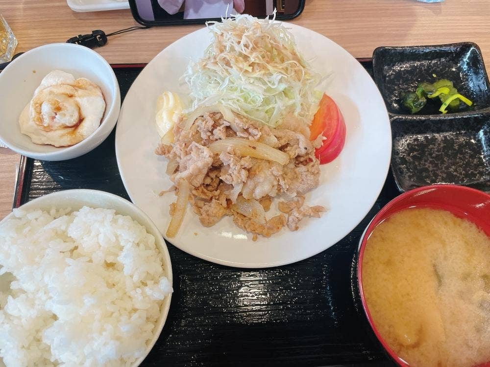 たらふく亭