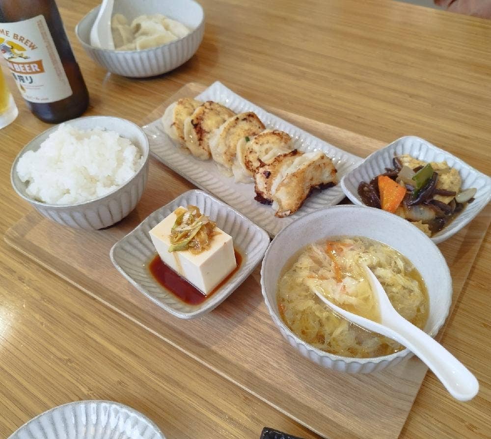 杉ちゃん餃子 つつむ