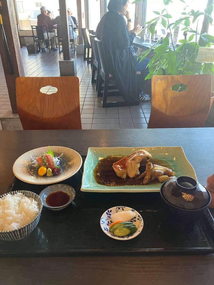 さかな料理 礁