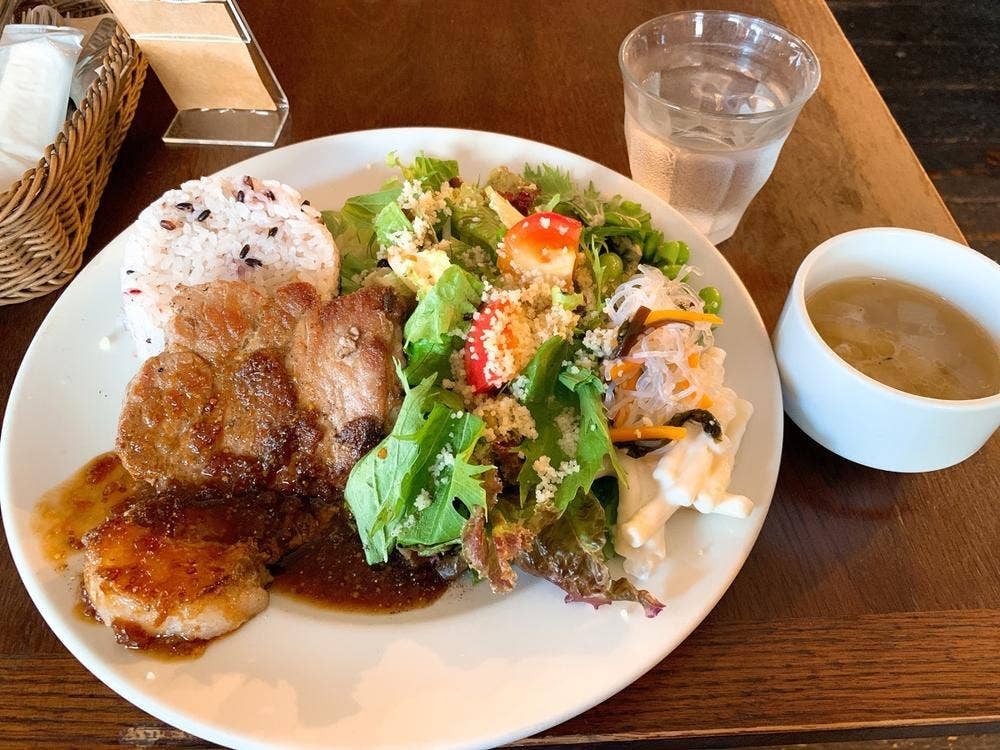 Loger Cafe