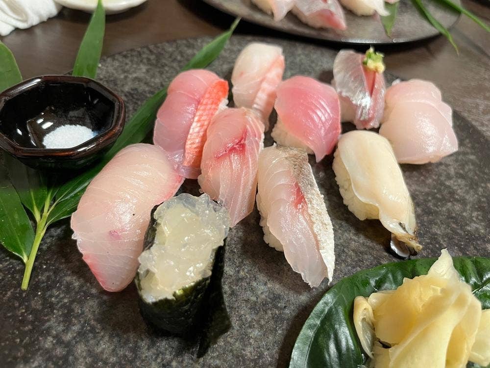 鶴鮨