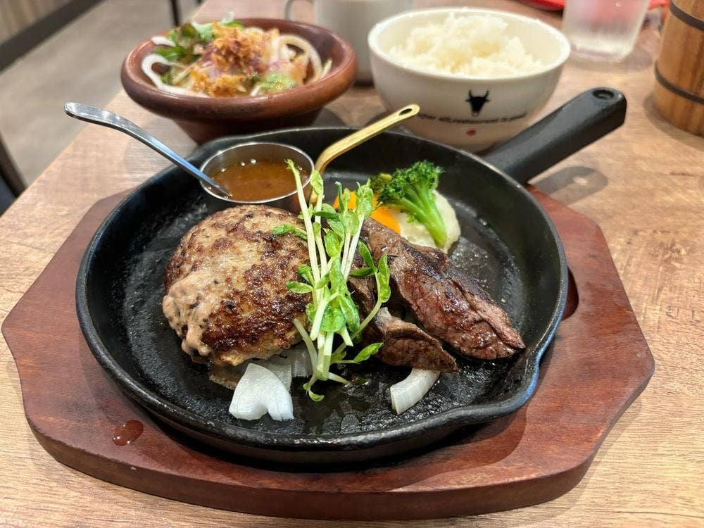 津の田ミート エミル高槻店