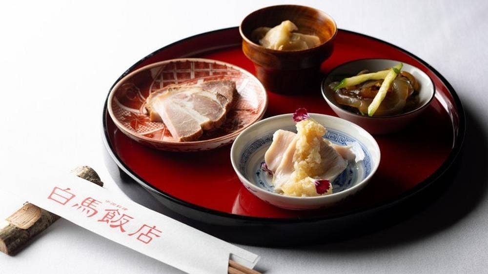 白馬飯店