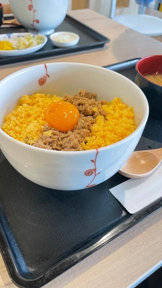 よこすと食堂