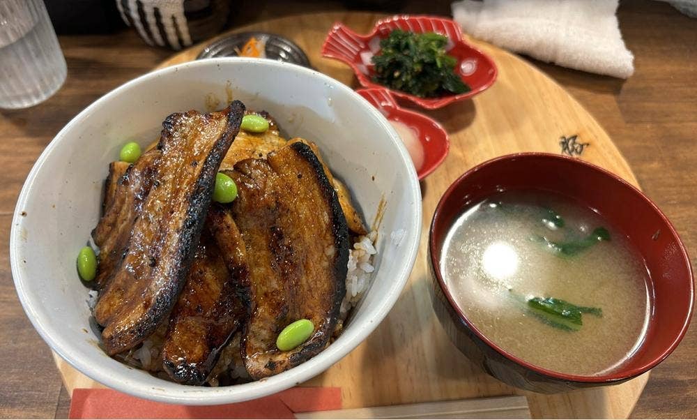 豚とタレと