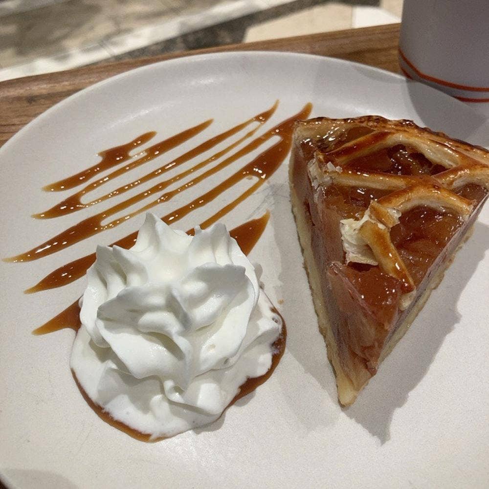 Cafe & Bakery GGCo.