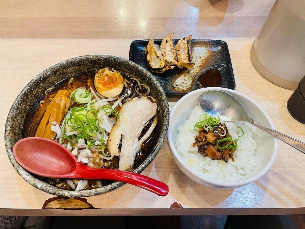 麺乃國+ 難波千日前店