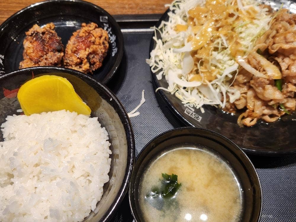 伝説のすた丼屋 新宿西口総本店