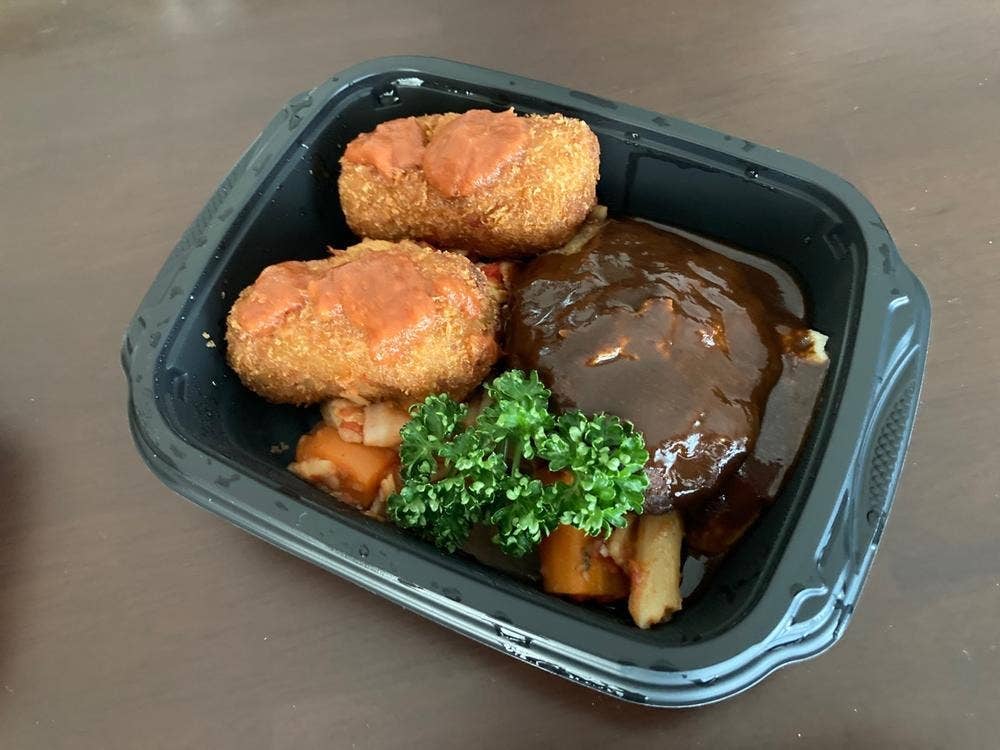 洋食クアトロ 須磨パティオ店
