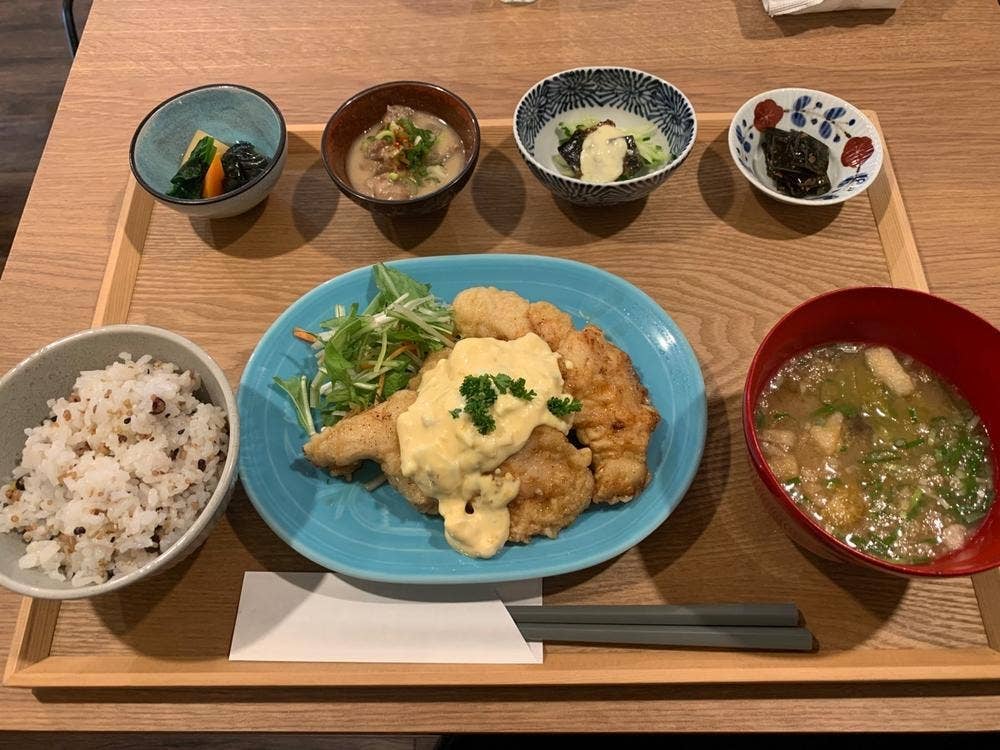 ごはんや囲