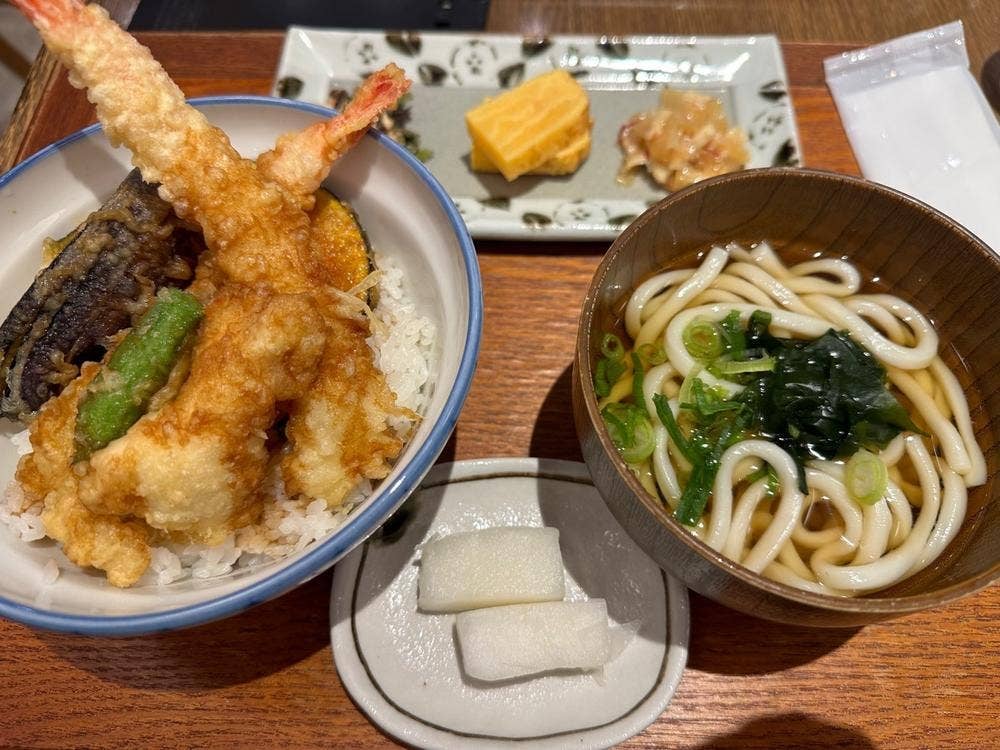 椿すずめ グランエミオ所沢店