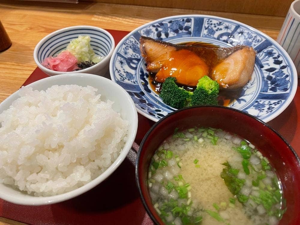いし井
