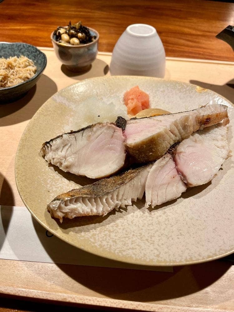 青山 おとと