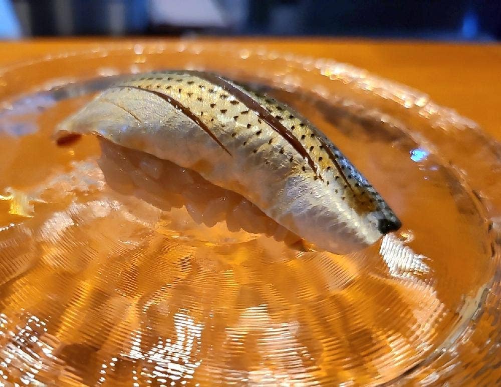 鮨やまか