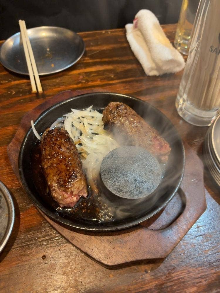 にくにくシゲル