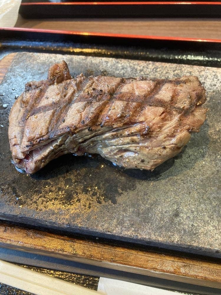 感動の肉と米 三重大前店