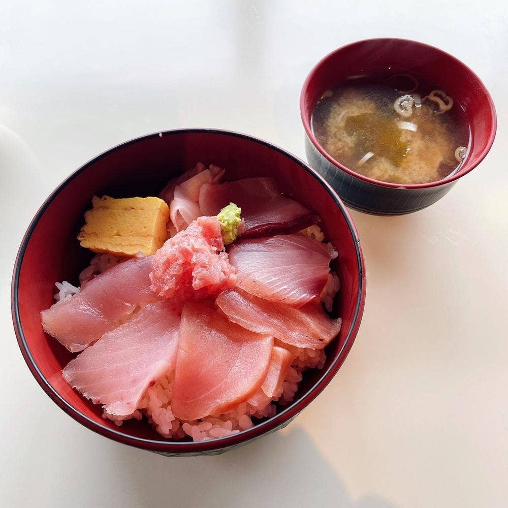 魚鶴本店