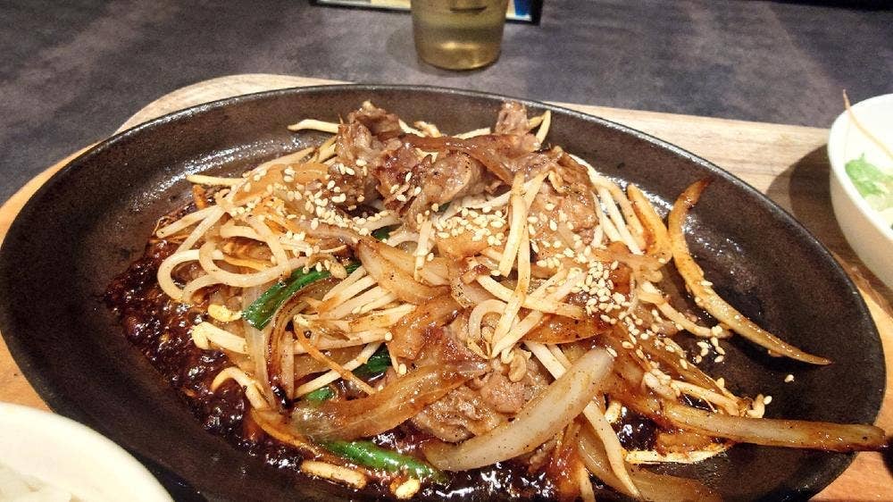 肉山食堂